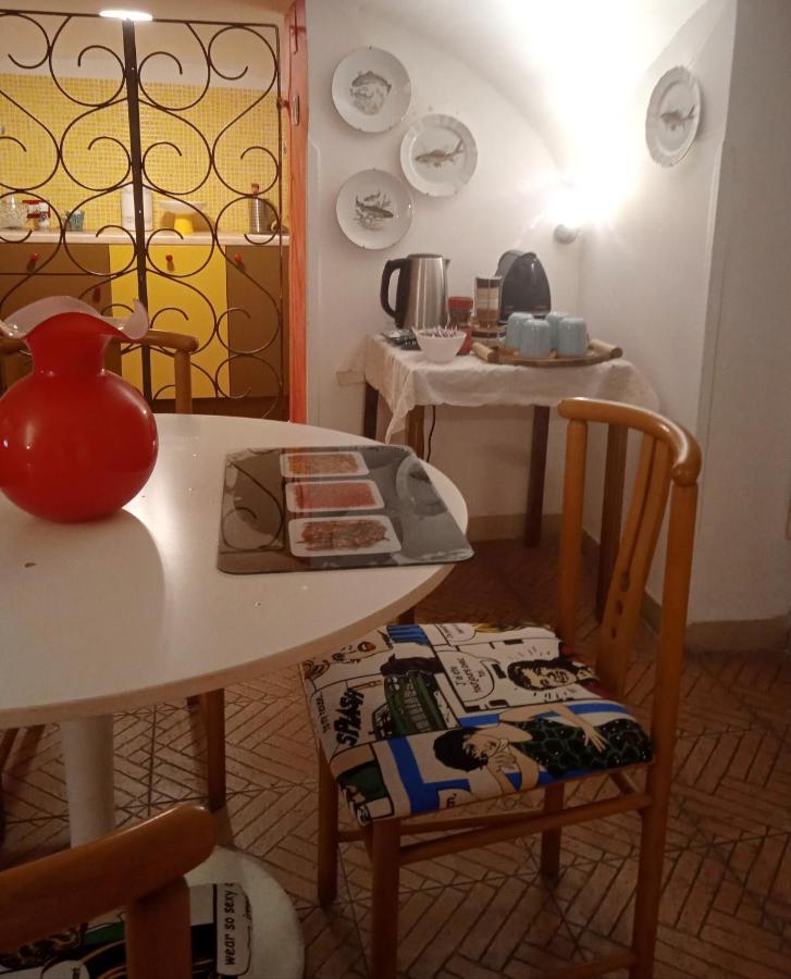 Capa E Coda In Centro Storico Appartamento Napoli